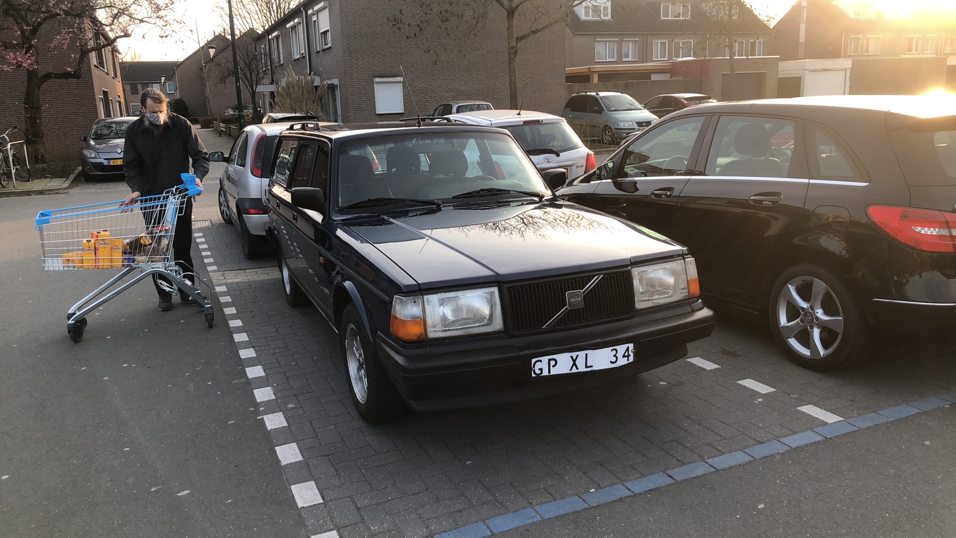 Pierwsze zdjęcie auta